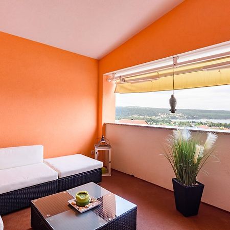 Studio Apartment Maslina Gornji Karin Exterior foto